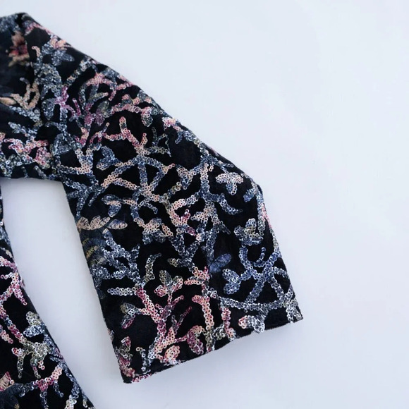 Vintage Tahari Arthur Levine Black & Maroon Sequin Velvet Embroidered Jacket 14 - Picture 5 of 14